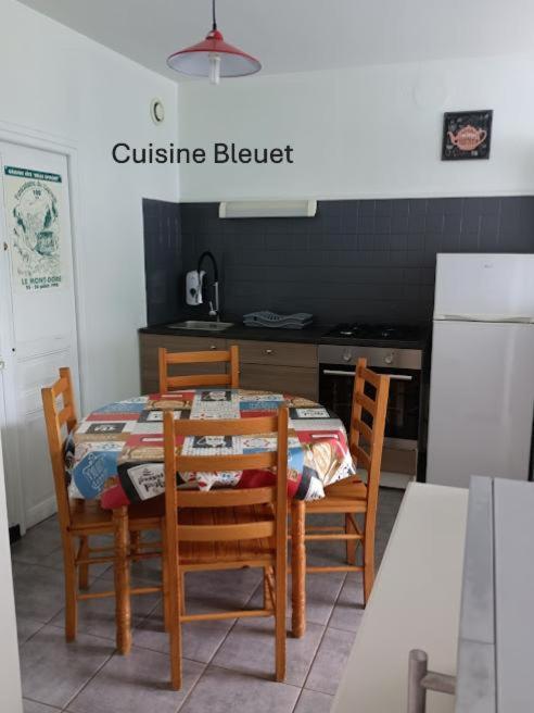 Le Relais Charraud Apartment Le Mont-Dore Bagian luar foto