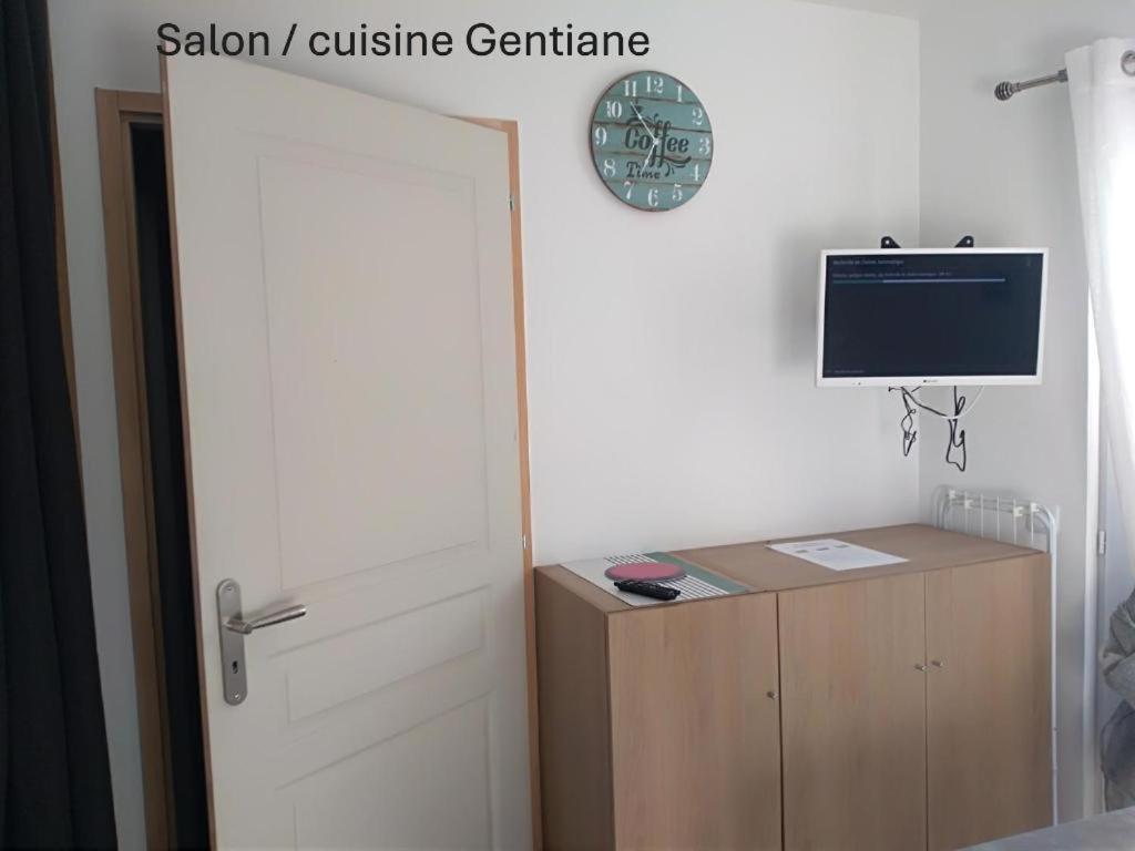 Le Relais Charraud Apartment Le Mont-Dore Bagian luar foto